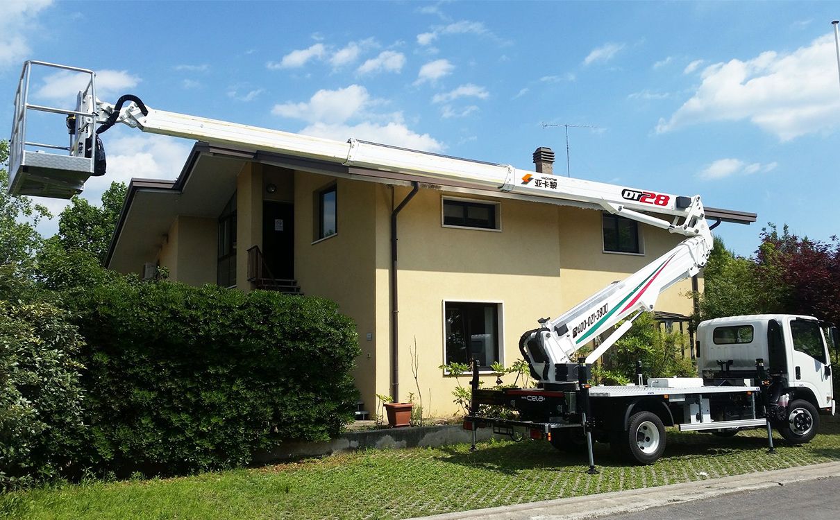 進(jìn)口高空作業(yè)車 進(jìn)口高空作業(yè)車