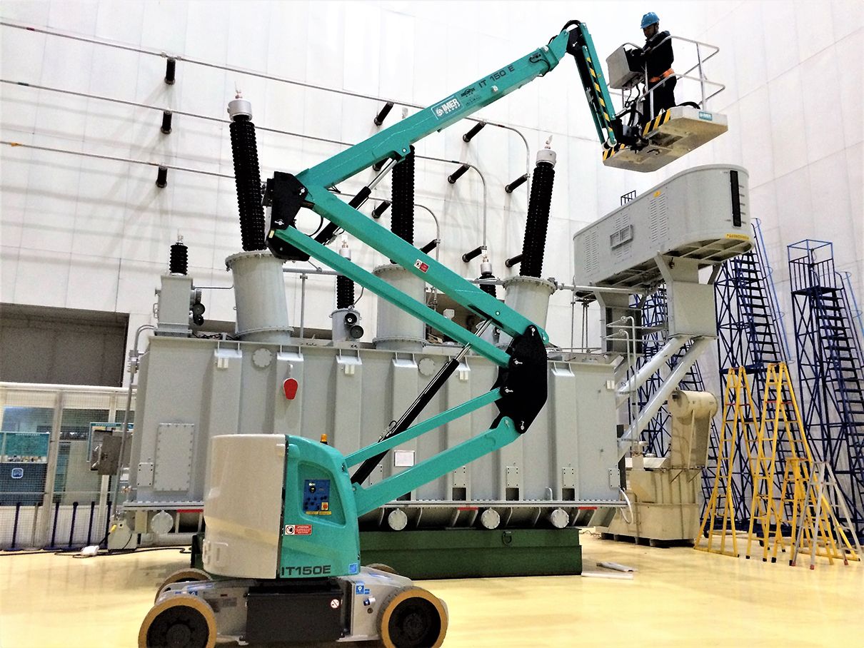 17米曲臂式升降機 17米曲臂式升降機