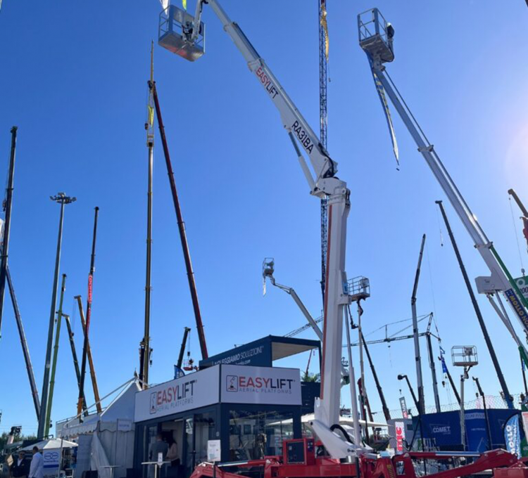 Easy Lift推出全新鋰電動力高空作業(yè)平臺RA31BA